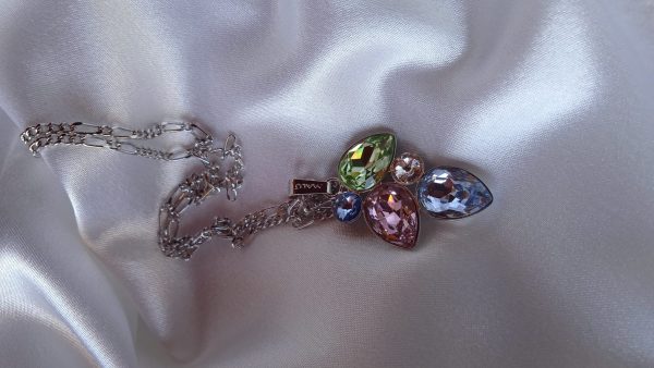 Collana in acciaio con pietre multicolor